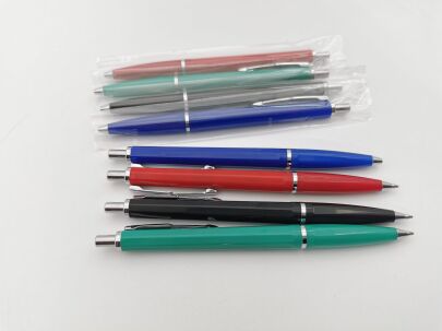SANTE Długopis OCTAGON korpus RED  wkł. niebieski